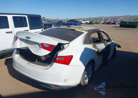 2017 Chevrolet Malibu Ls z USA, uszkodzony, nr VIN 1G1ZB5ST2HF184784